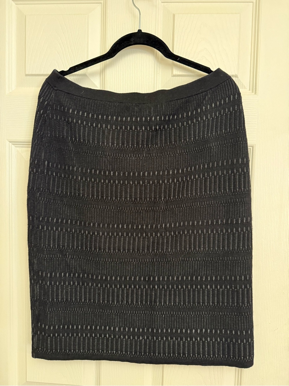 Elie Tahari Black Textured Knit Pencil Skirt